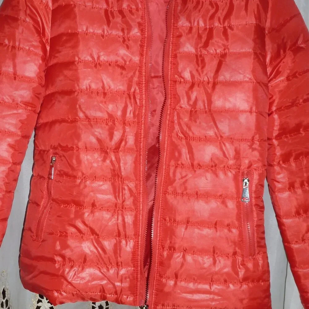 NEW! ZYFG Free Light Zippered & hooded red puffy jacket Sz L - Picture 2 of 12